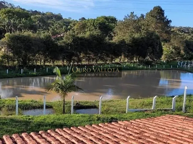 Chácara com 6000m² 3 quartos e 3 banheiros, à venda, no bairro Centro em Mogi das Cruzes