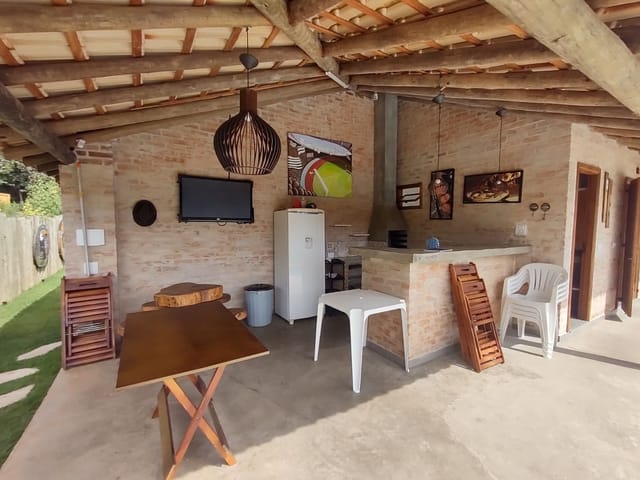 Chácara com 250m² 4 quartos e 2 banheiros, à venda, no bairro Jardim das Paineiras em São João da Boa Vista