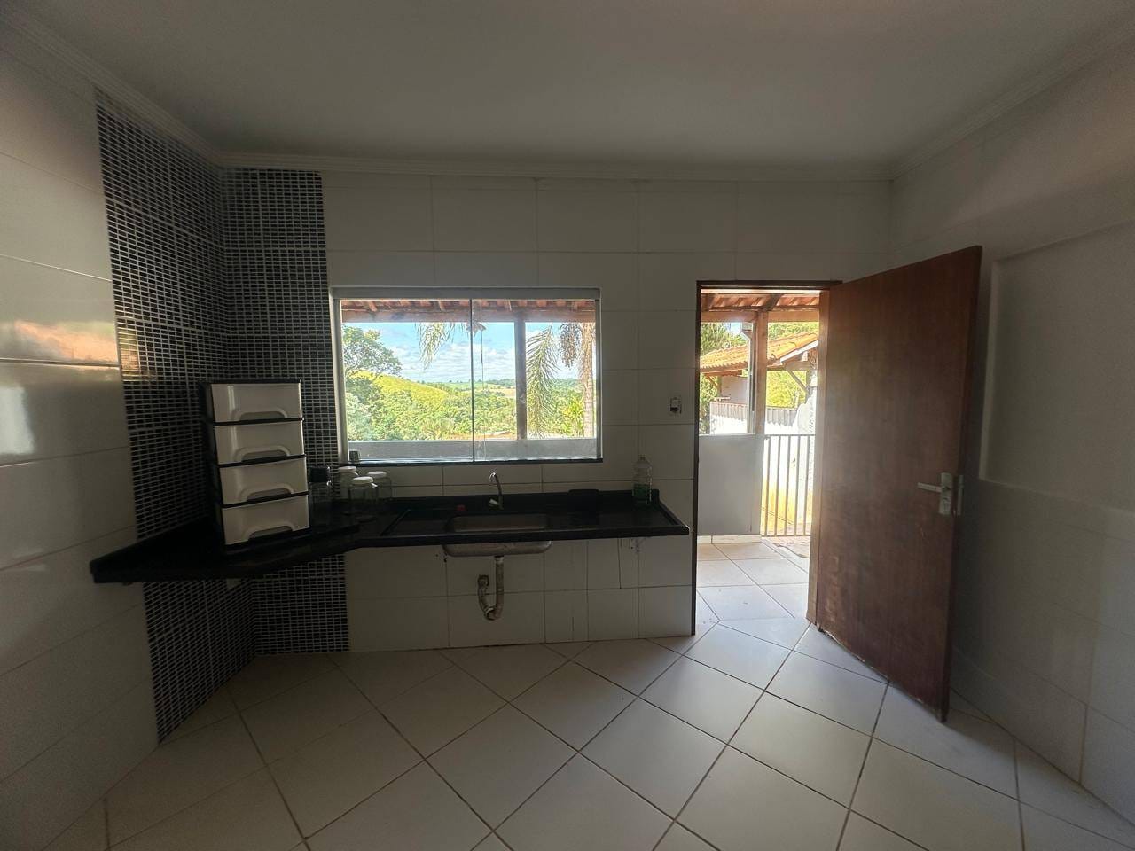 Chácara para alugar com 3 quartos, 150m² - Foto 14
