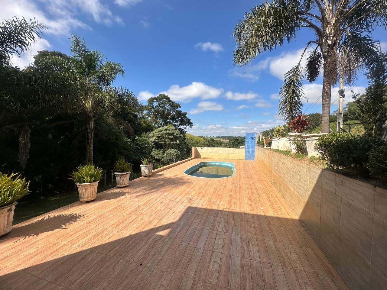 Chácara para alugar com 3 quartos, 150m² - Foto 17