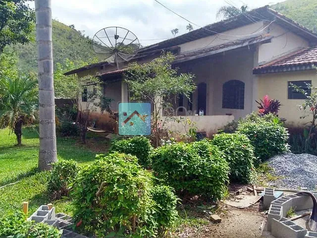 Chácara com 2000m² 4 quartos e 3 banheiros, à venda, no bairro Buquirinha II em São José dos Campos