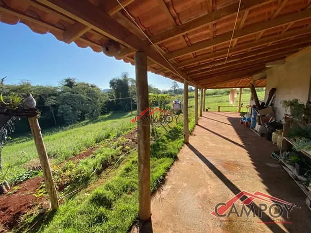 Chácara com 10000m² 3 quartos e 2 banheiros, à venda, no bairro Contorno Norte em Apucarana