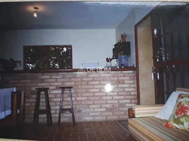 Chácara com 3000m² 1 quarto e 3 banheiros, à venda, no bairro Boa Vista em Poços de Caldas