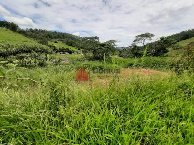 Chácara com 2000m², à venda, no bairro Zona Rural em Lagoinha