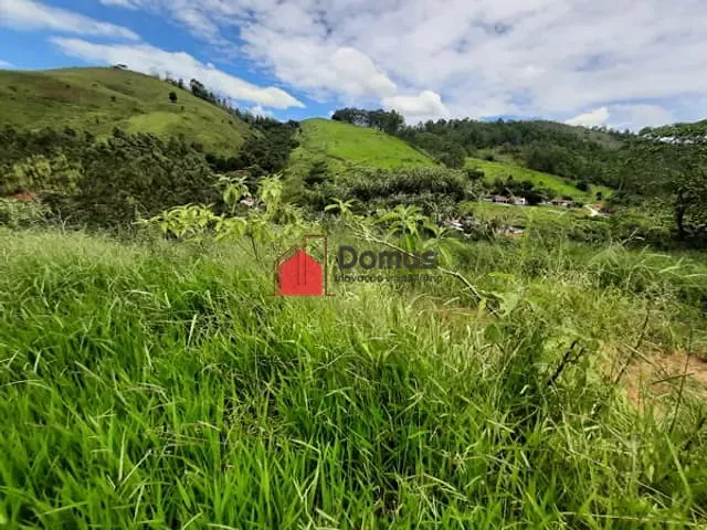 Chácara com 2000m², à venda, no bairro Zona Rural em Lagoinha