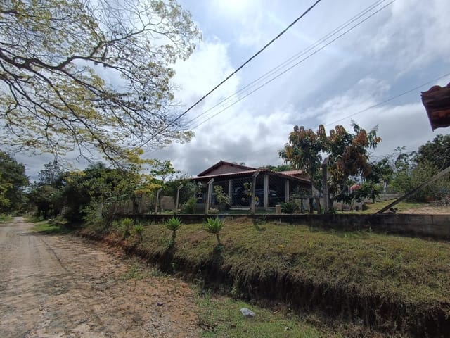 Chácara com 1500m² 2 quartos e 2 banheiros, à venda, no bairro PORTAL DE PIRAPORA em SALTO DE PIRAPORA