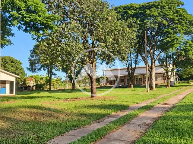 Chácara com 24200m² 2 quartos e 2 banheiros, à venda, no bairro Área Rural de Cianorte em Cianorte