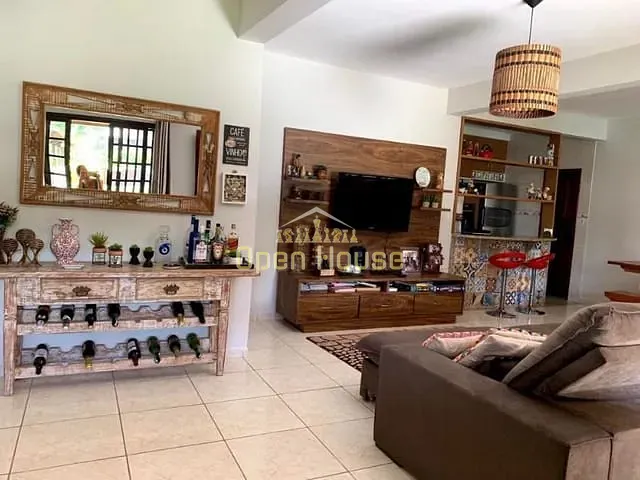 Chácara com 1000m² 7 quartos e 7 banheiros, à venda, no bairro Vale dos Pinheiros em Pinheiral