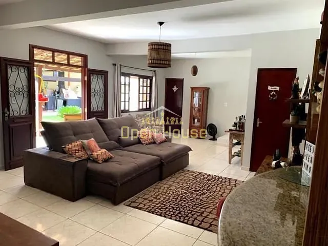 Chácara com 1000m² 7 quartos e 7 banheiros, à venda, no bairro Vale dos Pinheiros em Pinheiral