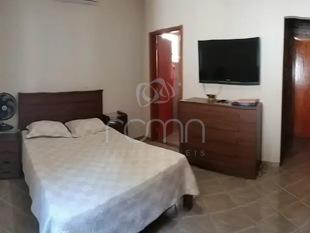 Chácara com 1000m² 4 quartos e 6 banheiros, à venda, no bairro Residencial Vista Alegre II e III (Zona Rural) em São José do Rio Preto