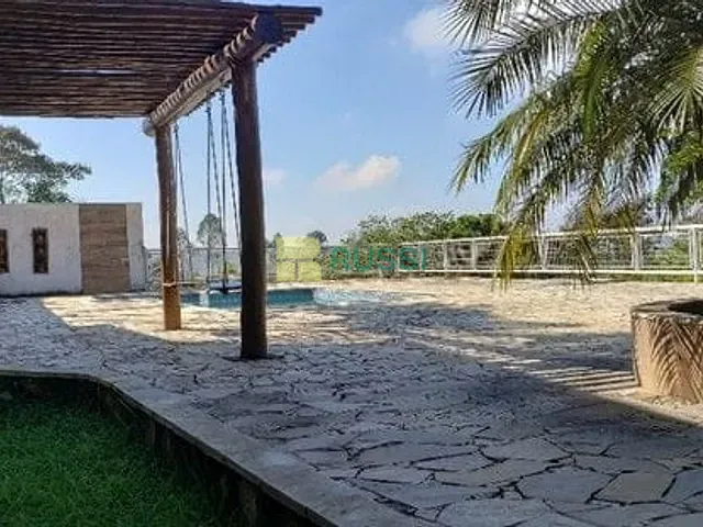 Chácara com 9700m² 3 quartos e 4 banheiros, à venda, no bairro Vila São Geraldo em São José dos Campos