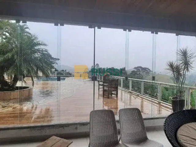 Chácara com 9700m² 3 quartos e 4 banheiros, à venda, no bairro Vila São Geraldo em São José dos Campos
