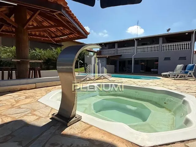Chácara com 1049m² 2 quartos e 5 banheiros, à venda, no bairro Centro em Ipeúna