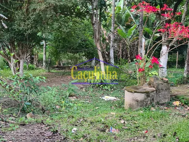 Chácara com 8500m² 2 quartos e 1 banheiro, à venda, no bairro Santana da Barra em Barra do Piraí