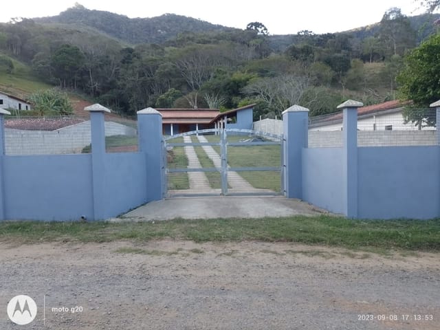 Chácara com 2000m² 3 quartos e 2 banheiros, à venda, no bairro Salto em Extrema