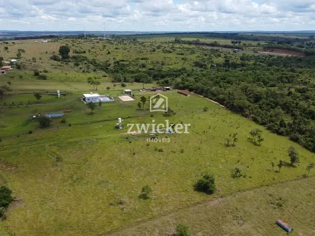 Chácara com 20000m², à venda, no bairro zona rural em Bauru