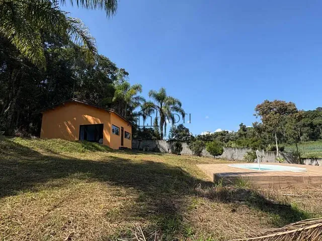 Chácara com 4000m² 2 quartos e 2 banheiros, à venda, no bairro Biritiba-Ussu em Mogi das Cruzes