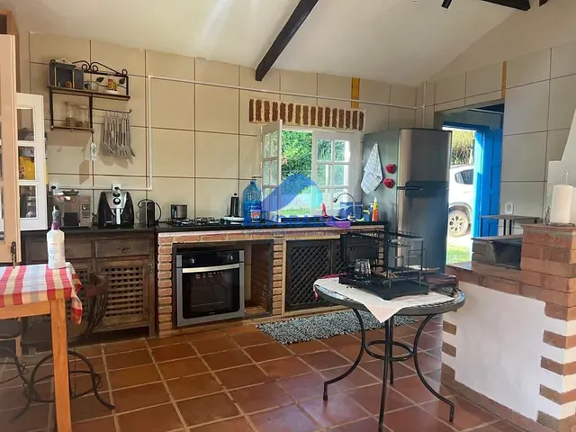 Chácara com 1000m² 2 quartos e 2 banheiros, à venda, no bairro Zona Rural em Santo Antônio do Pinhal