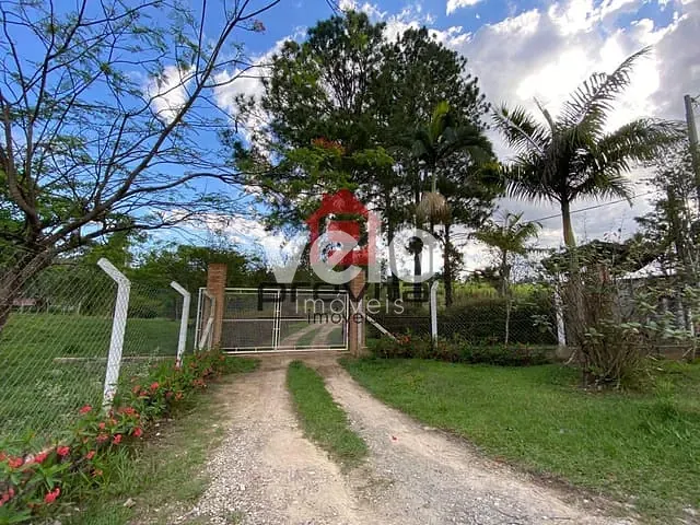 Chácara com 135000m² 7 quartos e 14 banheiros, à venda, no bairro Jardim Sandra Maria em Taubaté