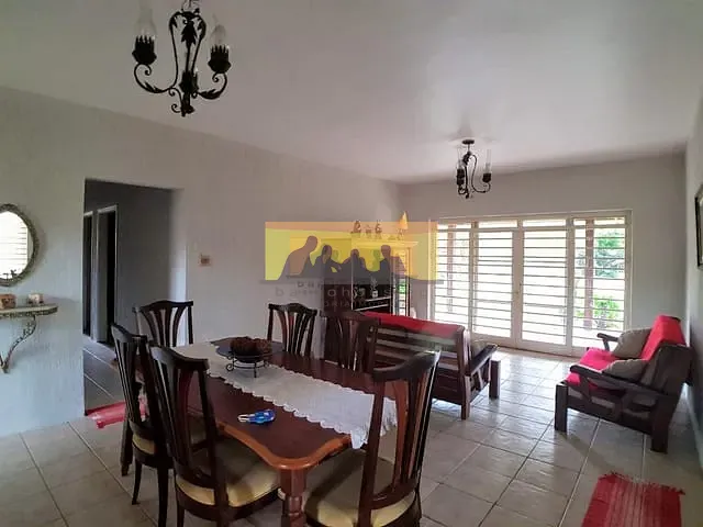 Chácara com 1800m² 4 quartos e 3 banheiros, à venda, no bairro Loteamento Chácaras Vale das Garças em Campinas