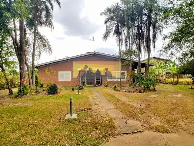 Chácara com 1800m² 4 quartos e 3 banheiros, à venda, no bairro Loteamento Chácaras Vale das Garças em Campinas