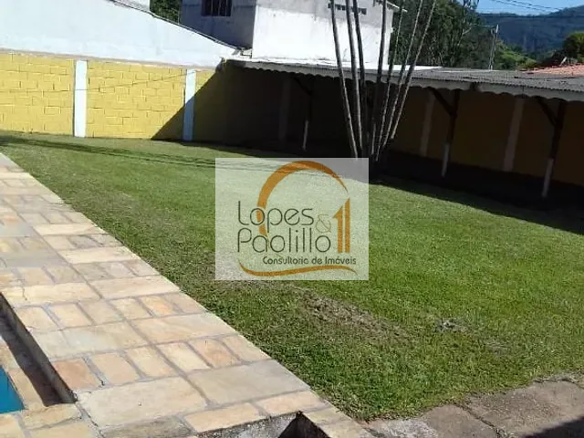 Chácara com 750m² 2 quartos e 3 banheiros, à venda, no bairro Centro em Piracaia