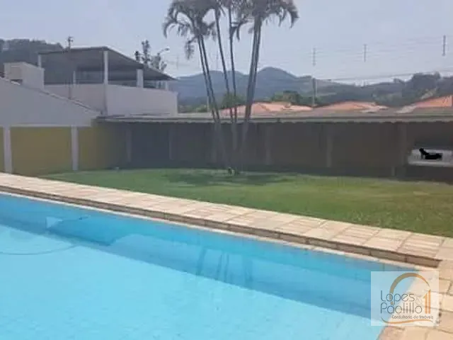 Chácara com 750m² 2 quartos e 3 banheiros, à venda, no bairro Centro em Piracaia