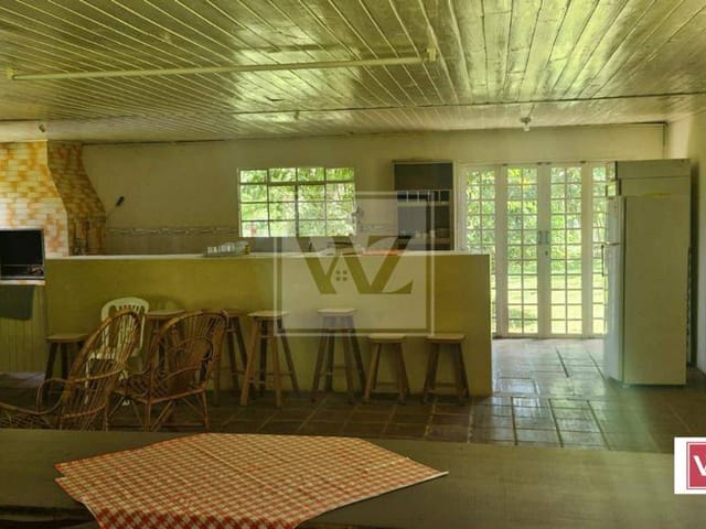 Chácara com 81000m² 4 quartos e 2 banheiros, à venda, no bairro Barra do Pitangui em Carambeí