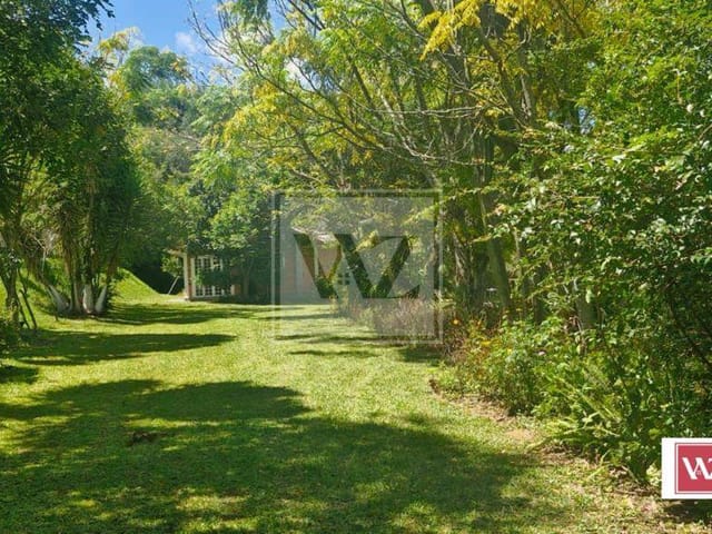 Chácara com 81000m² 4 quartos e 2 banheiros, à venda, no bairro Barra do Pitangui em Carambeí