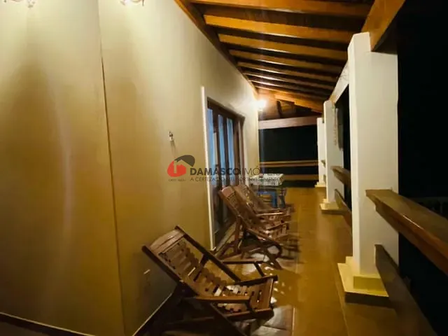 Chácara com 3916m² 4 quartos e 3 banheiros, à venda, no bairro Guaxanduva em Piracaia