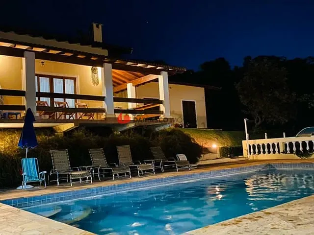 Chácara com 3916m² 4 quartos e 3 banheiros, à venda, no bairro Guaxanduva em Piracaia