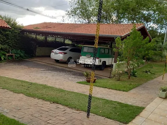 Chácara com 2418m² 4 quartos e 5 banheiros, à venda, no bairro Condomínio Campo Alegre em Poços de Caldas