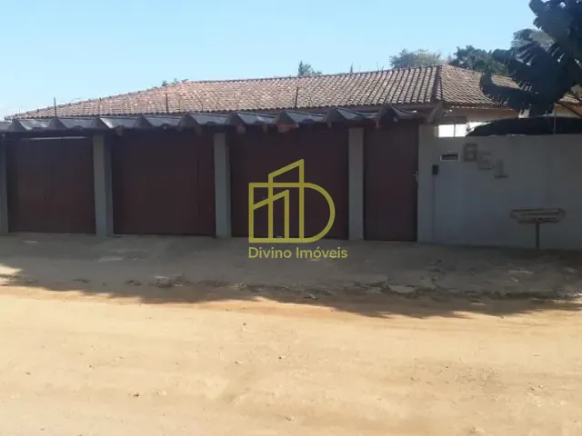 Chácara com 2000m² 5 quartos e 1 banheiro, à venda, no bairro Jardim Salete em Araçoiaba da Serra
