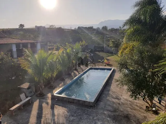 Chácara com 10000m² 5 quartos e 3 banheiros, à venda, no bairro Pedrinha em Guaratinguetá