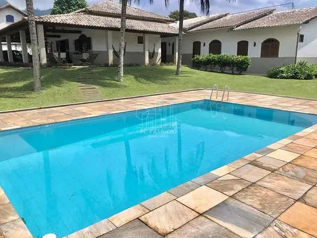Chácara com 2474m² 7 quartos e 2 banheiros, à venda, no bairro Cantagalo em Guapimirim