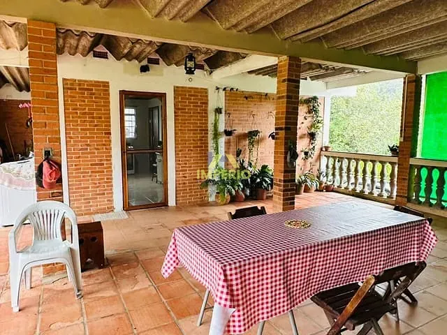 Chácara com 1002m² 2 quartos e 2 banheiros, à venda, no bairro Jardim Buru em Salto