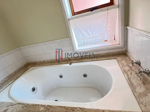 Chácara com 3200m² 3 quartos e 5 banheiros, à venda, no bairro San Fernando Valley em Atibaia
