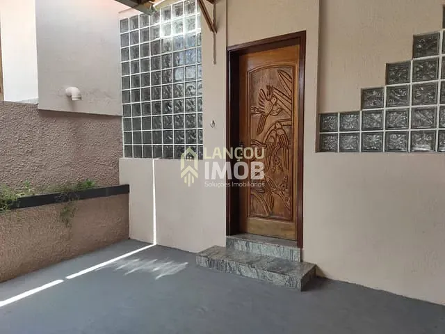 Chácara com 1066m² 4 quartos e 2 banheiros, à venda, no bairro Chácara Companheiros em Jundiaí