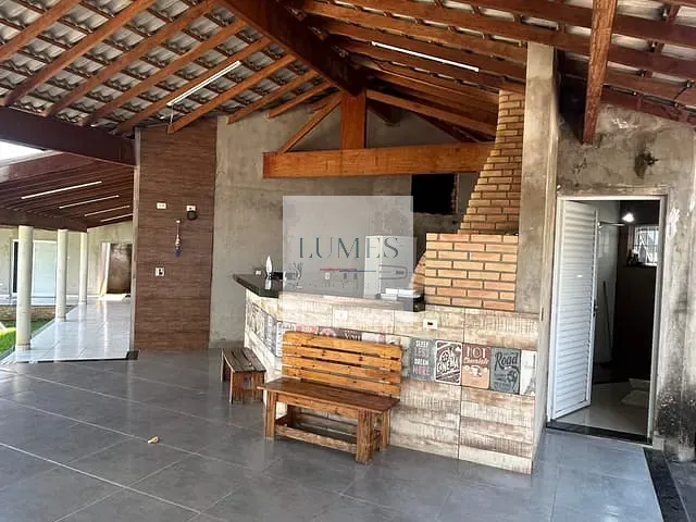 Chácara com 1050m² 4 quartos e 2 banheiros, à venda, no bairro Parque Residencial Tancredi em Americana