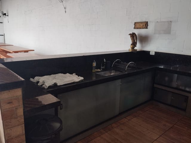 Chácara com 300m² 1 quarto e 1 banheiro, à venda, no bairro Jardim Nova Cambé em Cambé