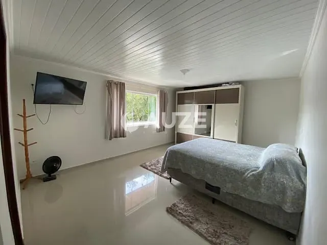 Chácara com 19000m² 3 quartos e 2 banheiros, à venda, no bairro Tijucas em Tijucas do Sul