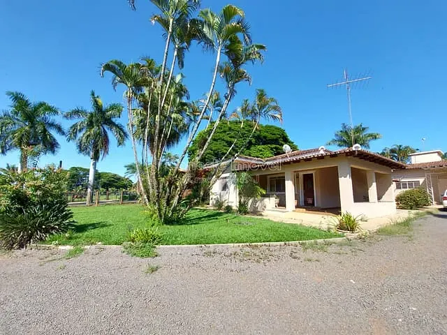 Sítio com 21000m² 3 quartos e 4 banheiros, à venda, no bairro Chácara São José em Jaguariúna