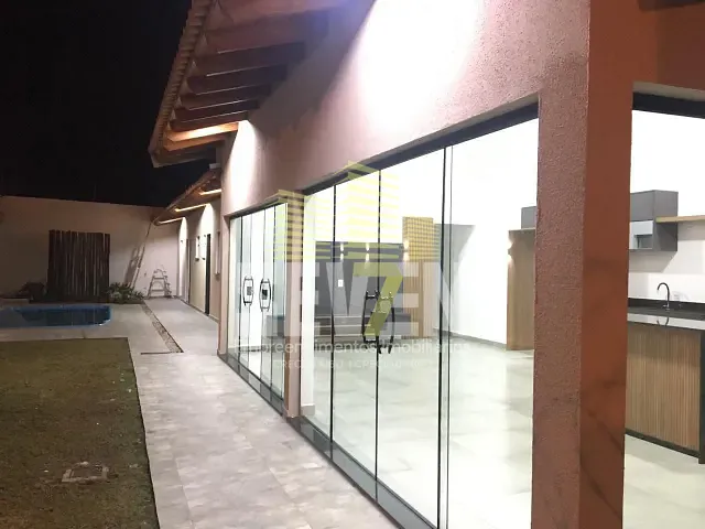 Chácara com 250m², à venda, no bairro Vale do Igapó em Bauru