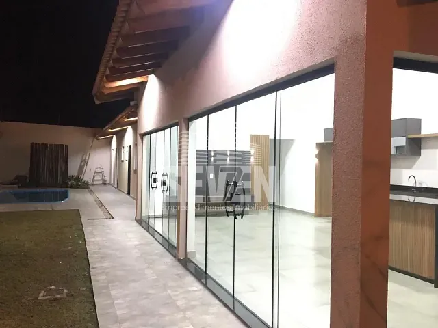 Chácara com 250m², à venda, no bairro Vale do Igapó em Bauru