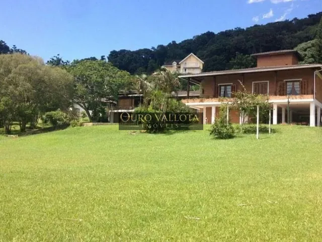 Chácara com 6000m² 9 quartos e 9 banheiros, à venda, no bairro Centro em Atibaia