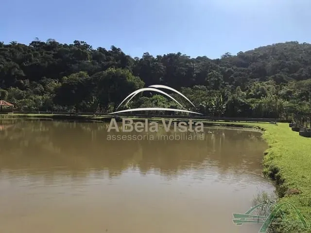 Chácara com 7500m² 1 quarto e 1 banheiro, à venda, no bairro VIÇOSO em Araçariguama