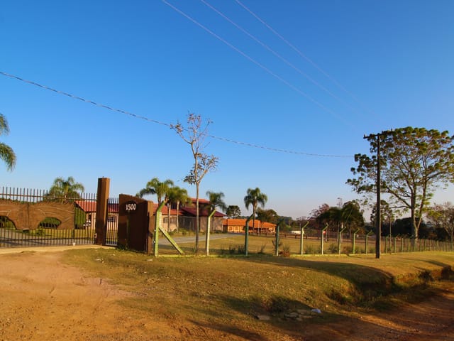 Chácara com 48200m² 5 quartos e 4 banheiros, à venda, no bairro Colônia Dona Luíza em Ponta Grossa