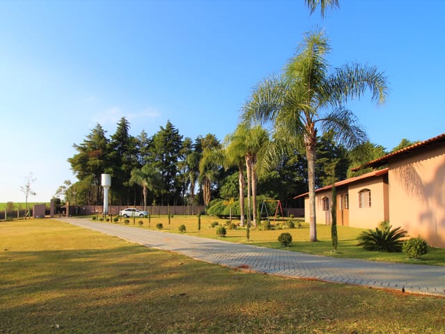 Chácara com 48200m² 5 quartos e 4 banheiros, à venda, no bairro Colônia Dona Luíza em Ponta Grossa