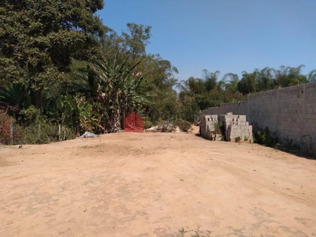 Chácara com 1280m², à venda, no bairro Feital em Pindamonhangaba
