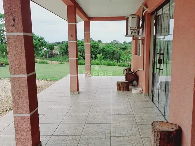 Chácara 2 quartos e 2 banheiros, à venda, no bairro Botiatuva em Campo Largo
